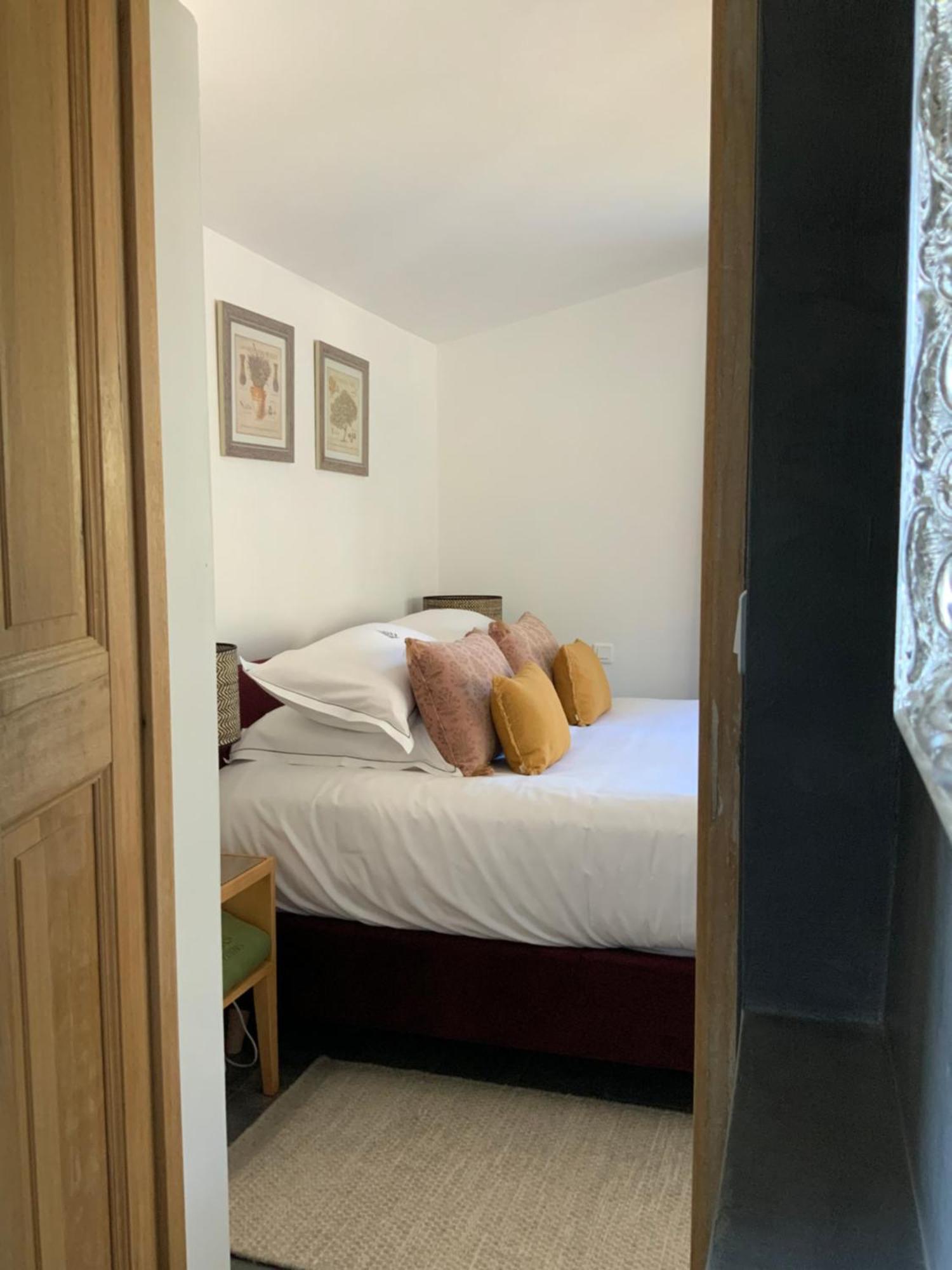 ボニユー ル クロ レ ゼダン Bed & Breakfast エクステリア 写真